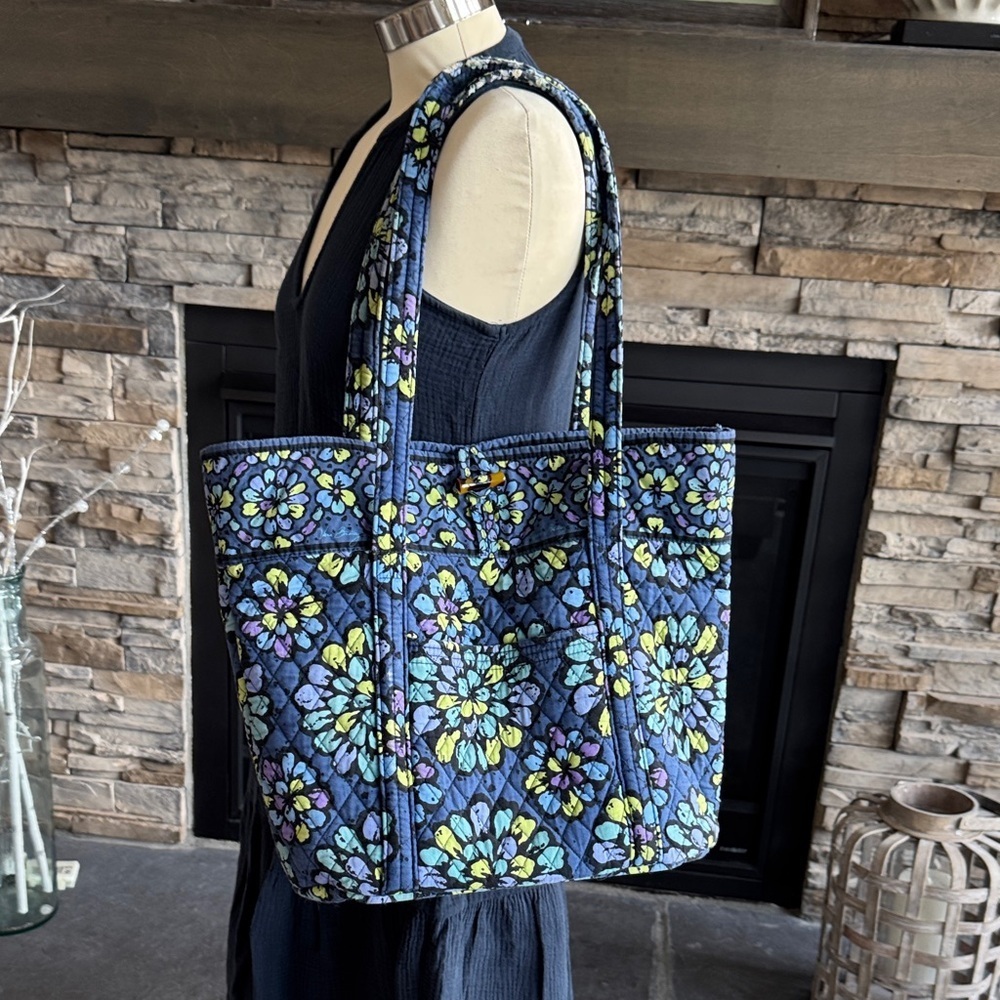 Vera Bradley Navy and Lemon Blossom Tote